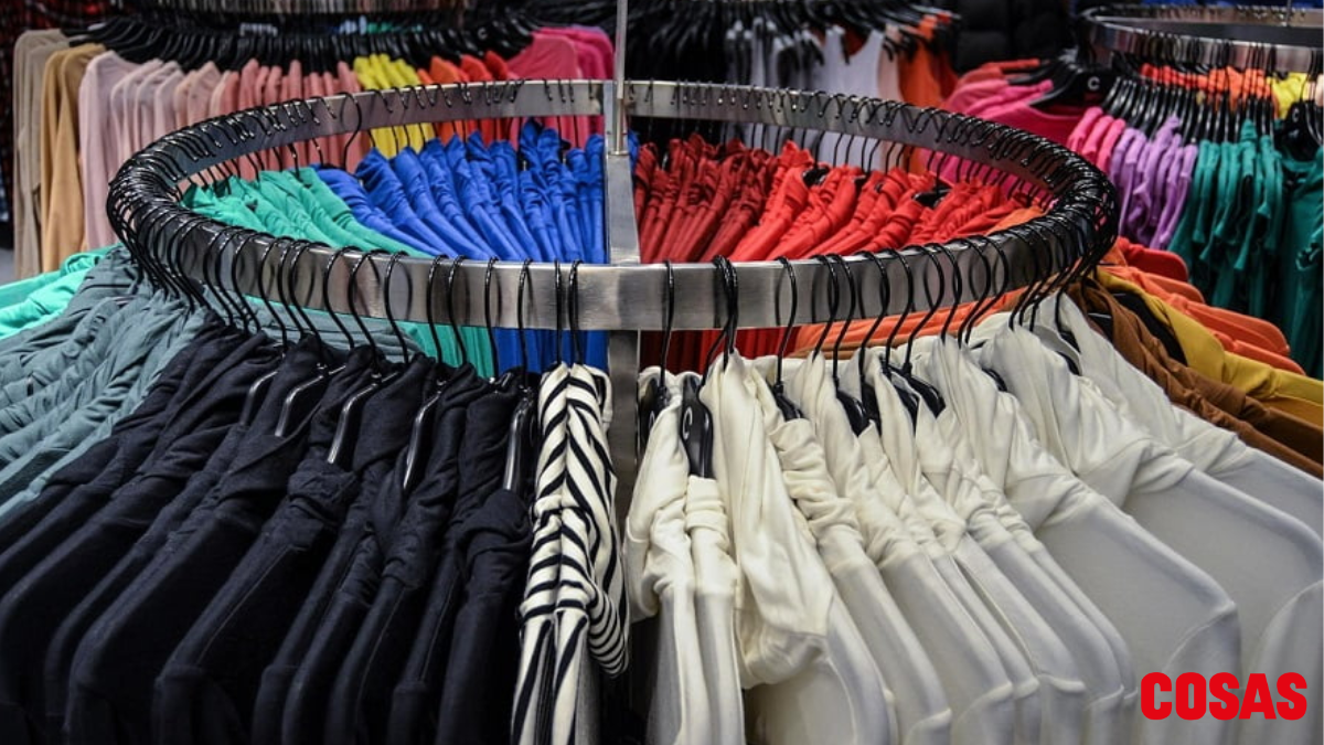 Pila de ropa reciclada. | Foto: Google.