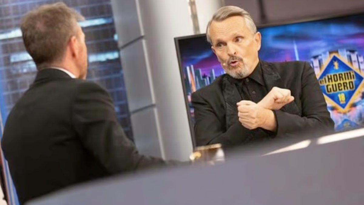 Miguel Bosé en entrevista para El Hormiguero. | Foto: El Hormiguero.