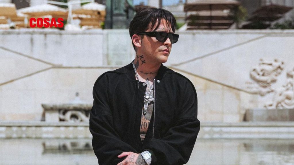 Christian Nodal brilla en la Semana de la Moda de París. | Foto: IG Christian Nodal.