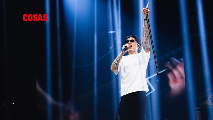 Peso Pluma denuncia malos tratos en un concierto en el SAP Center, California, exigiendo respeto para los mexicanos en cualquier escenario.