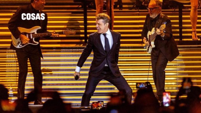 Luis Miguel preocupa a sus fans tras pausar concierto en Puebla por problemas de salud.